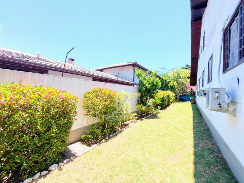 Conheça 27. do imóvel - Luxo - Freguesia - Casa linear - 4 Quartos - 2 Suítes - Terreno 643 m² - Piscina - Condomínio Fechado - JPCN40064 - 27 27. - 27