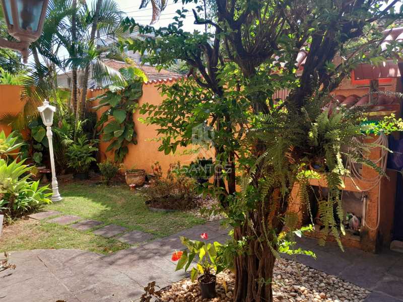 Conheça 04. do imóvel - Freguesia - Casa duplex, 3 quartos, 1 suíte, quintal, piscina, churrasqueira, 2 vagas. - JPCN30099 - 4 04. - 4
