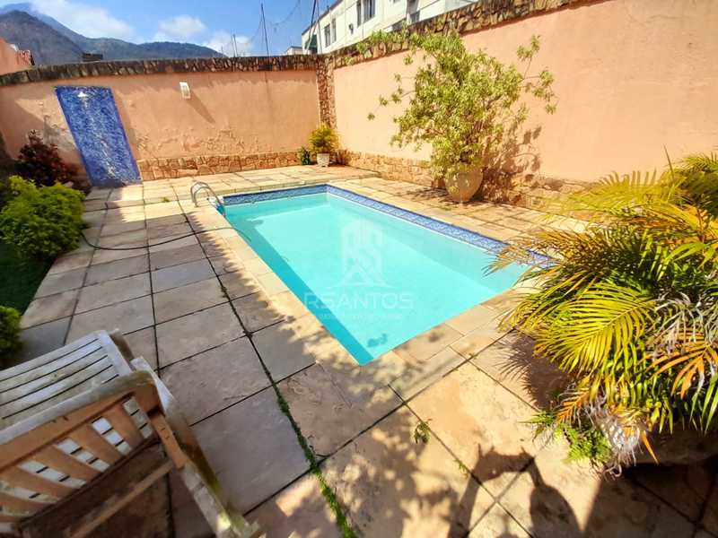Conheça 31. do imóvel - Freguesia - Casa duplex, 3 quartos, 1 suíte, quintal, piscina, churrasqueira, 2 vagas. - JPCN30099 - 29 31. - 29