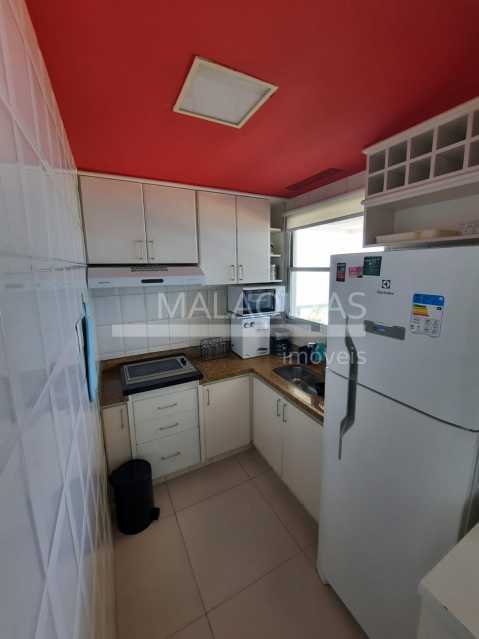 Conheça COZINHA 1 do imóvel - LOCAÇÃO DE TEMPORADA - MI7112002 - 11 COZINHA 1 - 11
