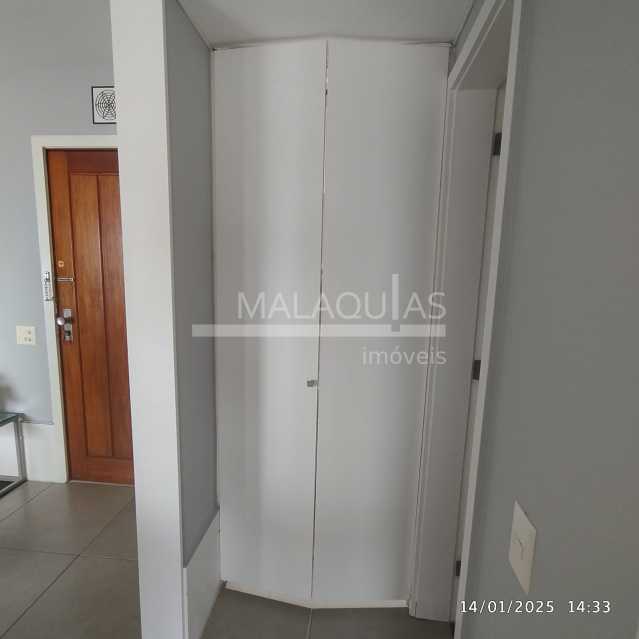 Conheça CORREDOR 2 do imóvel - Flat 1 quarto para alugar Barra da Tijuca, Rio de Janeiro - MI13112006 - 19 CORREDOR 2 - 19