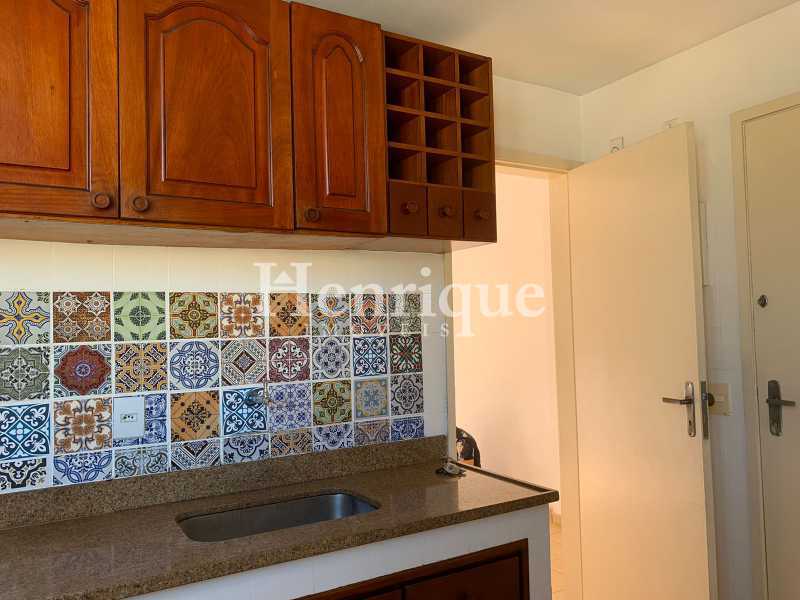 c23b2d68-943d-4914-aa20-cae05e - 12