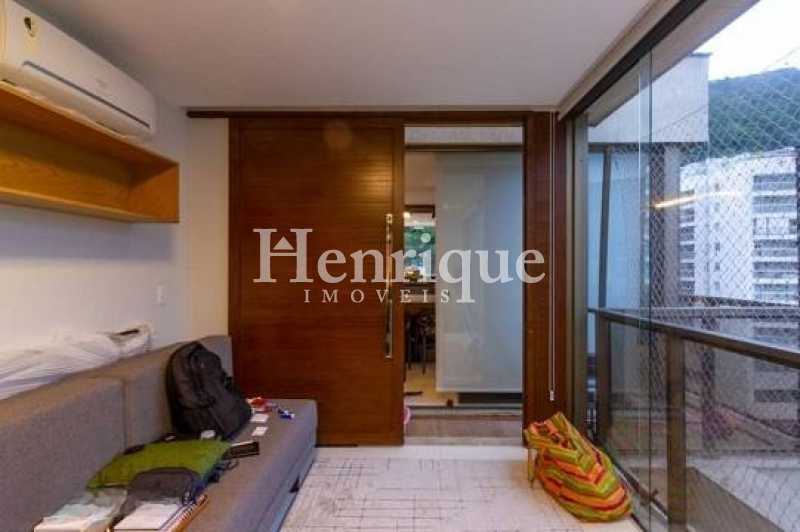 Picsart_22-10-19_10-19-53-940 - 15