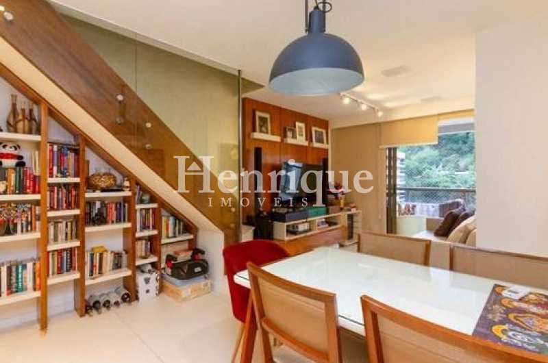 Picsart_22-10-19_10-22-18-125 - 8