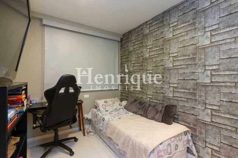 Picsart_22-10-19_10-23-09-086 - 19