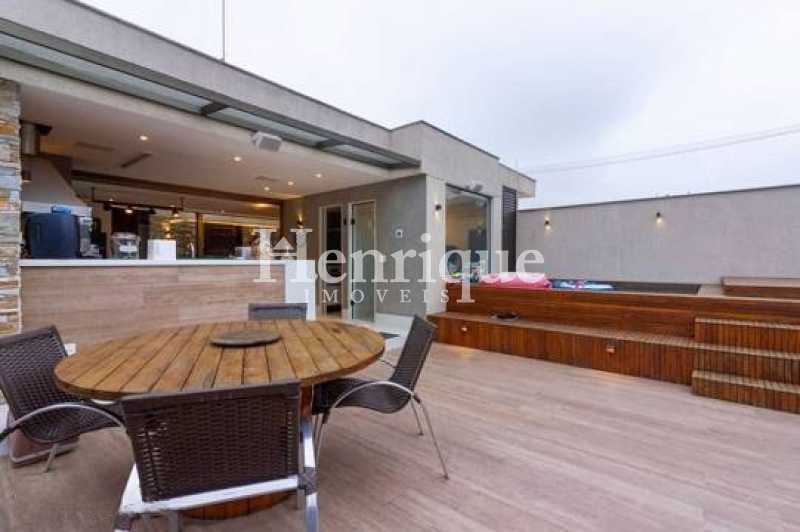 Picsart_22-10-19_10-23-31-294 - 2