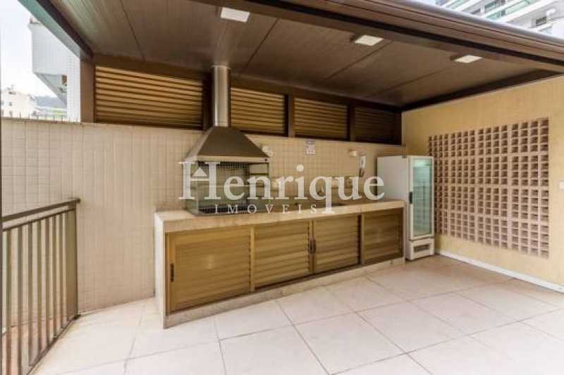 Picsart_22-10-19_10-24-49-381 - 30