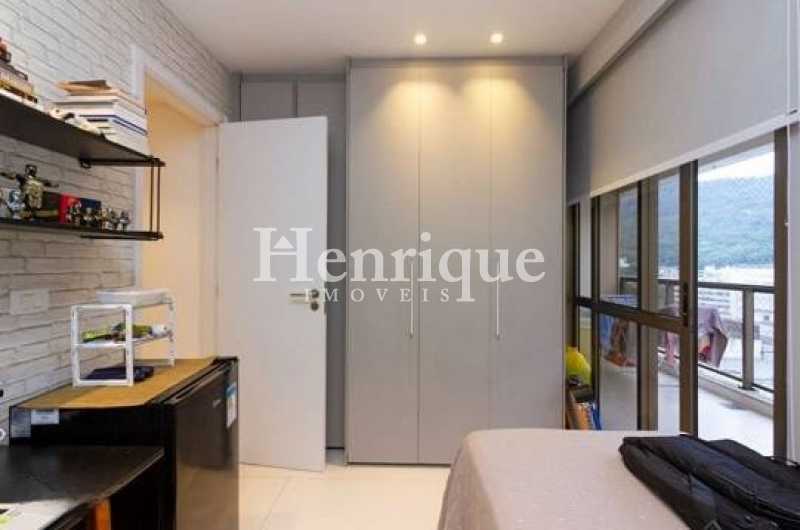 Picsart_22-10-19_10-27-25-264 - 14