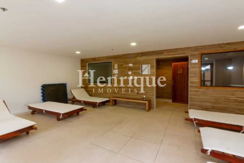 Picsart_22-10-19_10-31-31-962 - 27