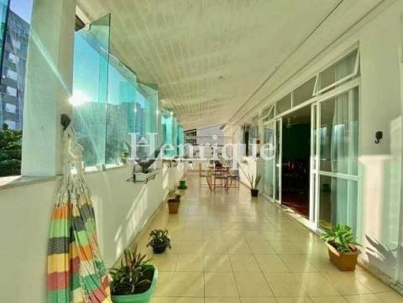 Picsart_23-04-04_21-37-43-346 - 7