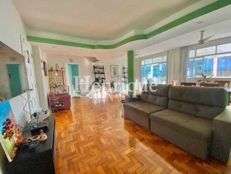 Picsart_23-04-04_21-46-17-870 - 5