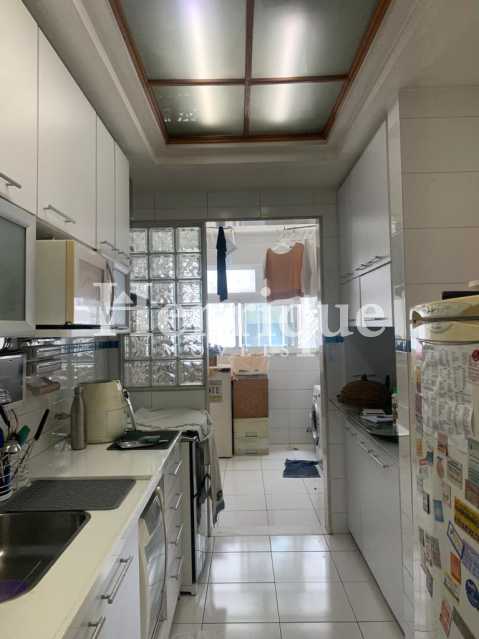 bf3e4c06-65e7-467f-a2db-aa7744 - 14