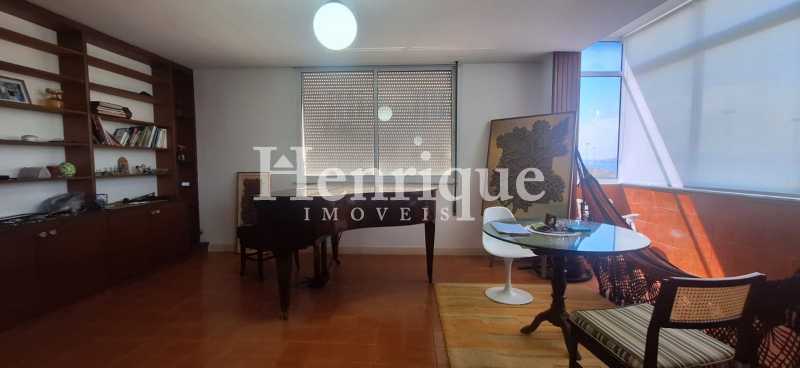 WhatsApp Image 2025-08-27 at 1 - 12