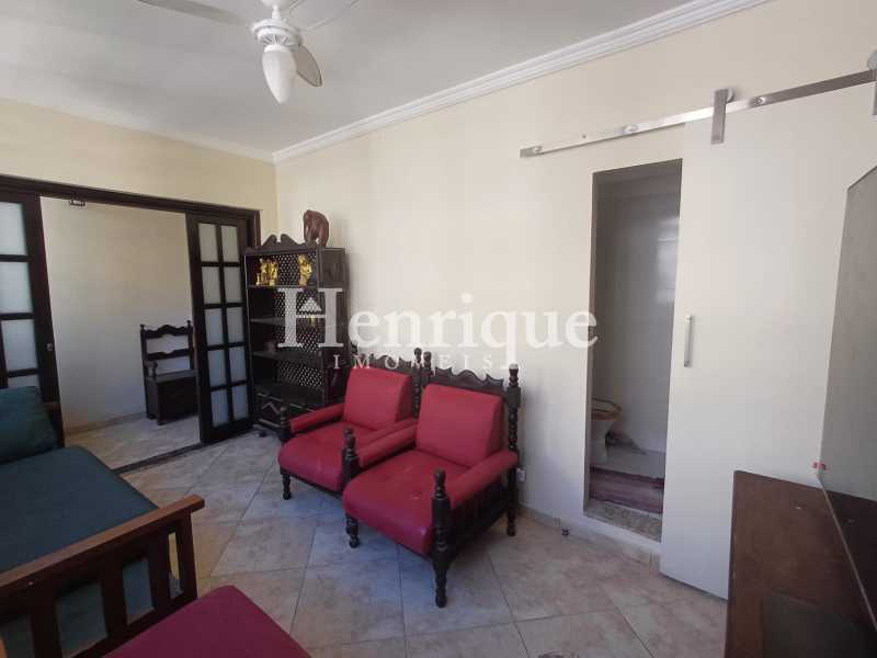 8e711488-6737-489b-8c70-7bddb9 - 4