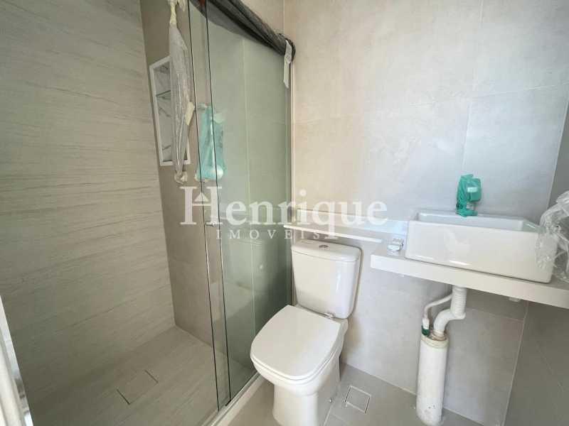 Conheça Banheiro Suíte do imóvel - Apartamento à venda Estrada da Água Grande, Vista Alegre, Rio de Janeiro - R$ 430.000 - FLAP30804 - 14 Banheiro Suíte - 14