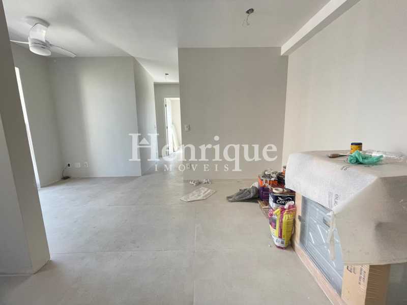 Conheça Sala do imóvel - Apartamento à venda Estrada da Água Grande, Vista Alegre, Rio de Janeiro - R$ 430.000 - FLAP30804 - 6 Sala - 6