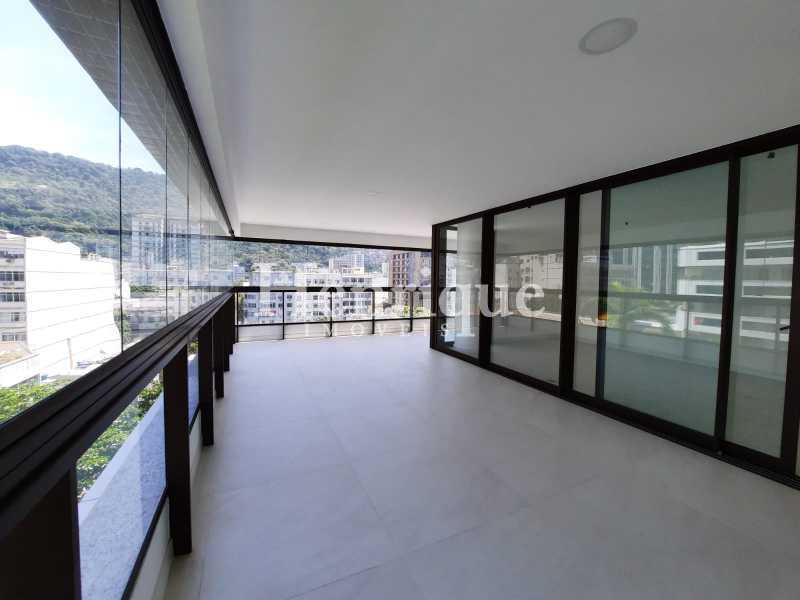 WhatsApp Image 2024-10-16 at 1 - 4