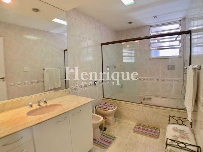 1635c437-c238-4217-9f78-defcef - 19