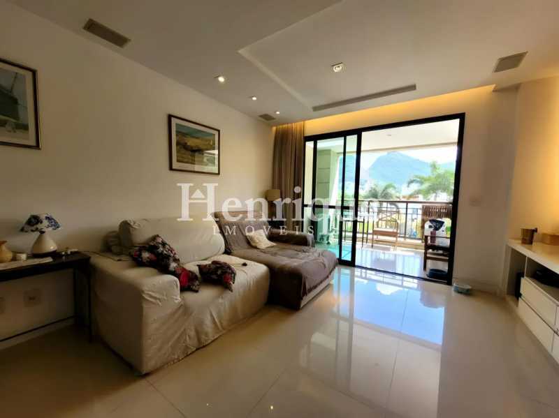 WhatsApp Image 2024-12-11 at 1 - 6