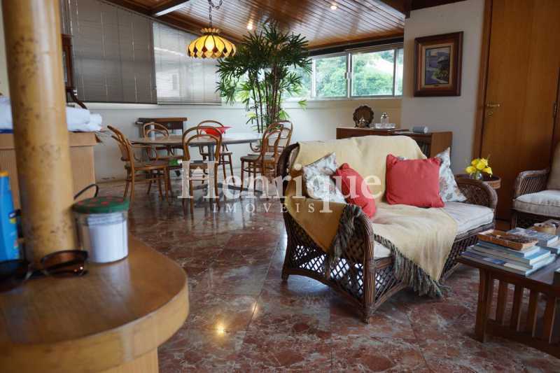 5bfcc538-5fee-4c30-9daa-71b9e7 - 4