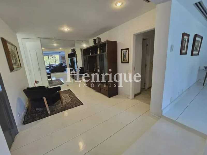 WhatsApp Image 2025-04-16 at 1 - 8