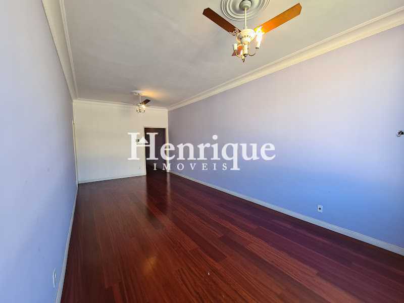 1082_G1655400221 - 1