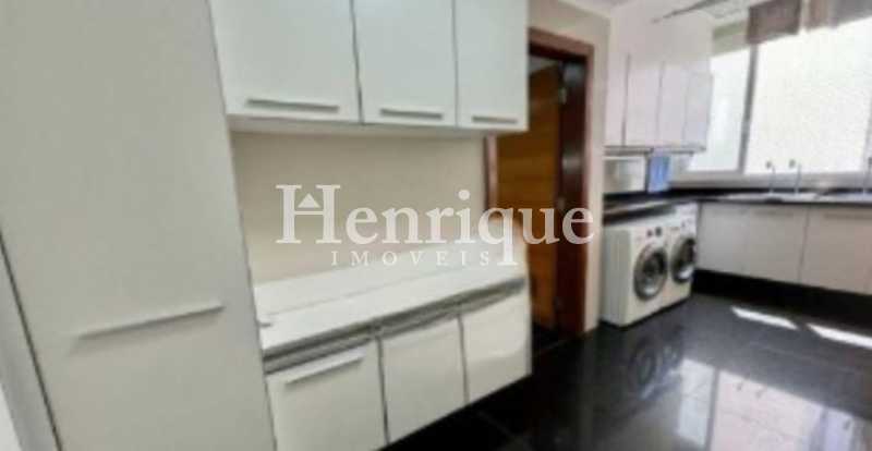 d5846ac8-1df0-4784-985f-6de884 - 25