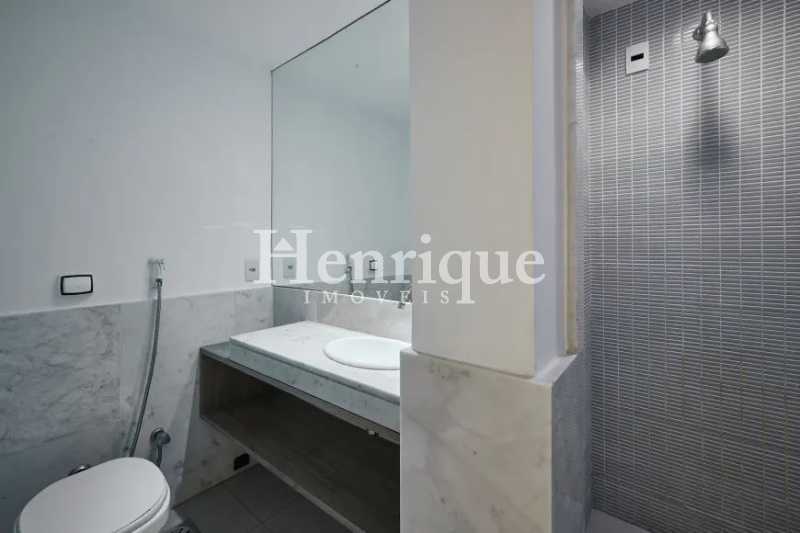 0a694739-3e4a-4adb-8de6-586cee - 18