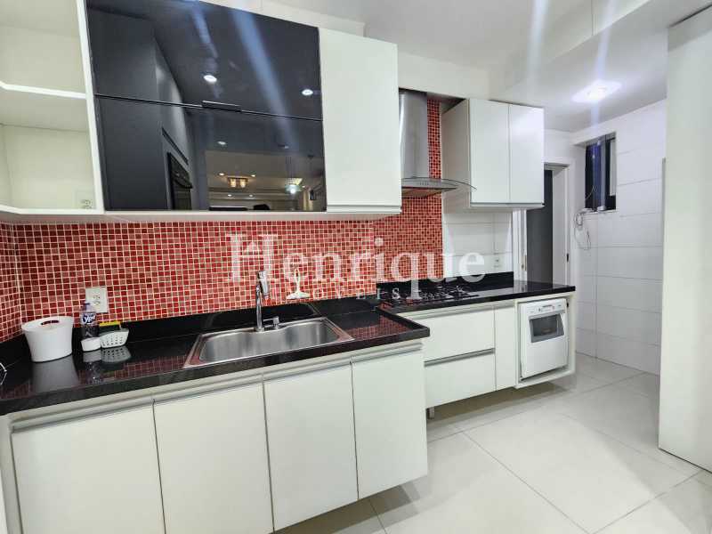 WhatsApp Image 2025-10-05 at 2 - 9