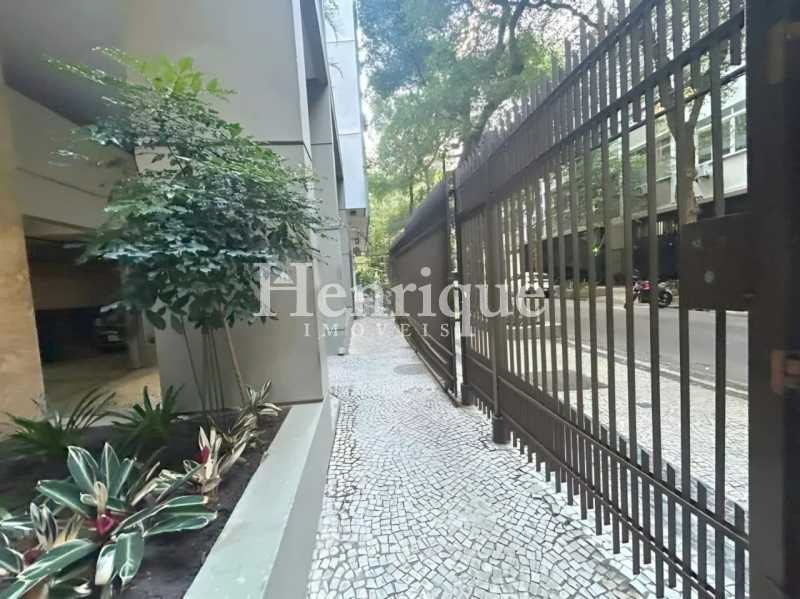 WhatsApp Image 2025-10-03 at 1 - 21