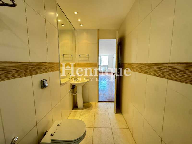 WhatsApp Image 2025-12-01 at 1 - 10