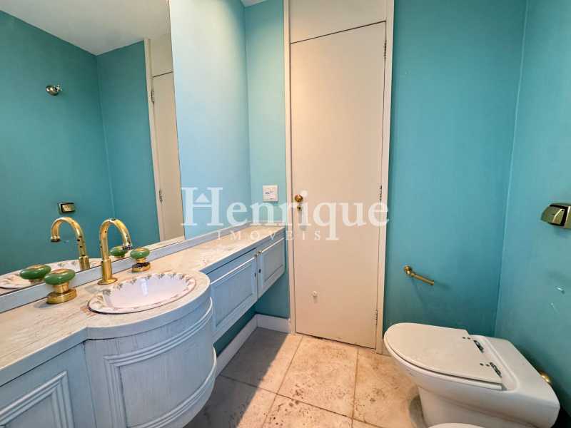 WhatsApp Image 2025-12-01 at 1 - 15