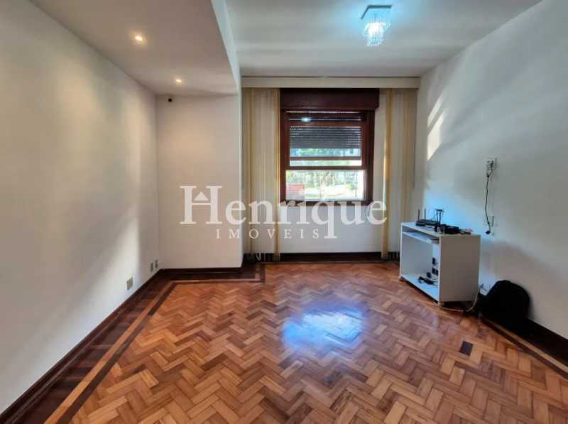 WhatsApp Image 2025-10-06 at 1 - 9