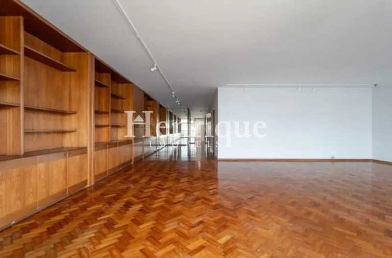 WhatsApp Image 2025-11-10 at 2 - 4