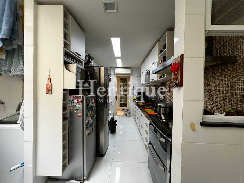 4dbbe6bb-d16d-470e-a65b-49e769 - 11