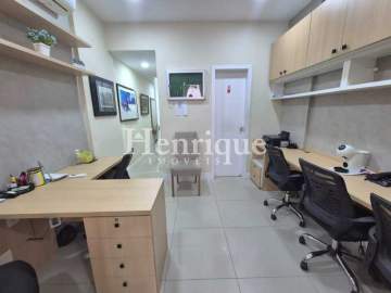 Ótima localização - Conjugadão 3 ambientes banheiro e lavabo / Residencial ou Comercial - FLKI00146