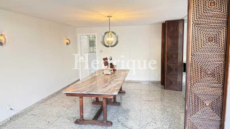 796640c9-a8f9-419c-8f89-e3453d - 28