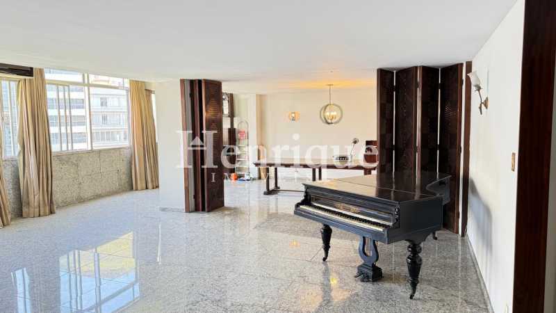 ad1dabfd-d7c2-42cd-8f8a-3f761a - 1