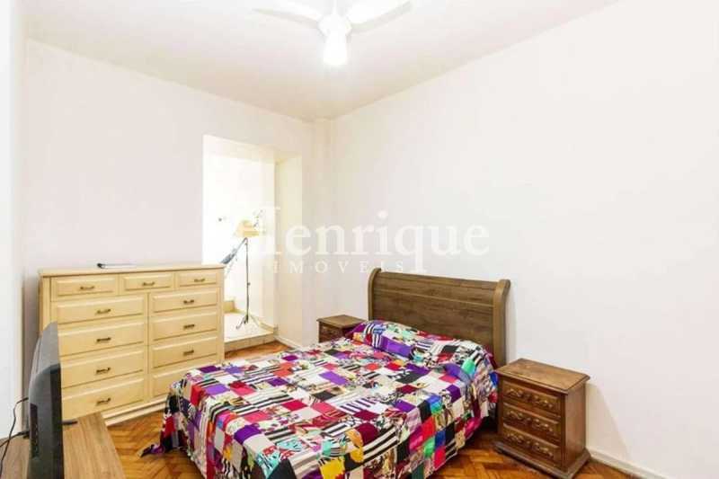 Quarto - 12