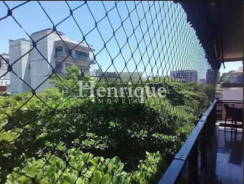 33c7903e-cbdd-43dc-a890-34a3d7 - 4