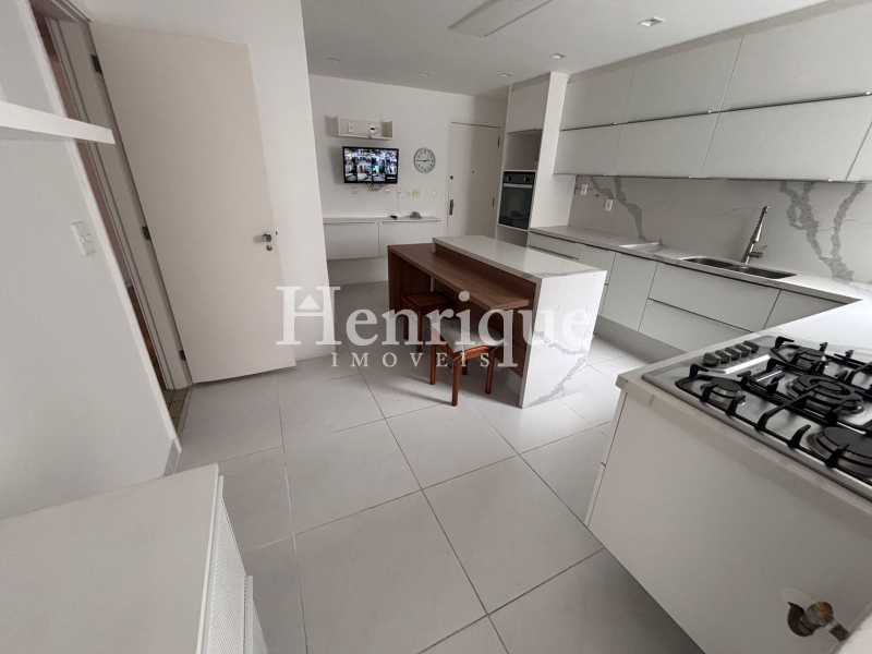 4c3f6bf2-439d-40e9-8c79-61a3a6 - 8