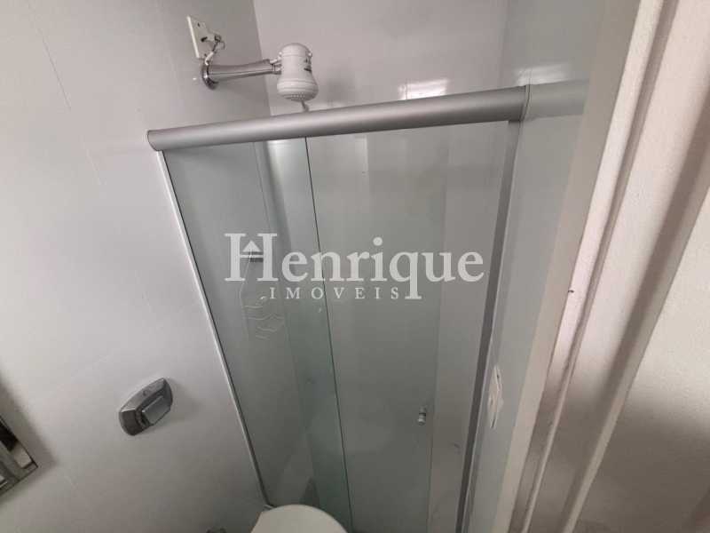 821b7102-e924-4ebb-ae75-d9cf52 - 24