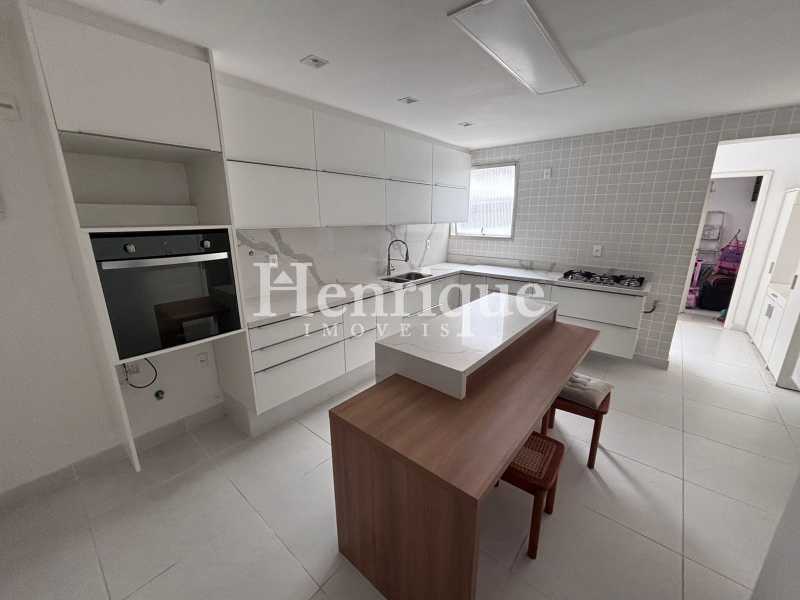 ca39e1e0-ac2d-497b-9551-15b795 - 9