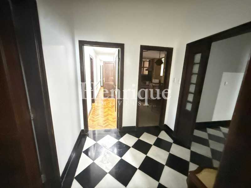 beee7968-3bb5-427e-a972-4930f9 - 11