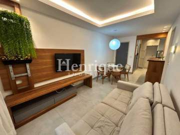 Apartamento reformado no Flamengo, vendido de porteira fechada, com 72 m², 2 quartos, suíte, vaga na escritura e excelente localização. - FLAP21528