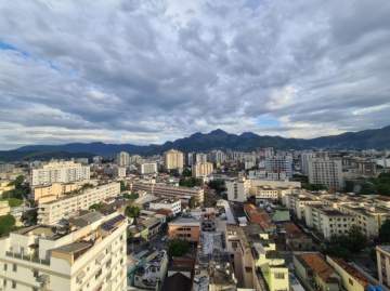 Ótima localização - Vendo Excelente Apartamento - Quarto e sala com Dependência completa - CRAP10046
