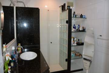 Ótima localização - Excelente apartamento , portaria 24 hs, quatro quartos - CRAP00010