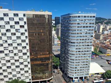 Ótima localização - Centro,prédio misto,vistão desclumbrante,sala, andar alto - CRSL00032