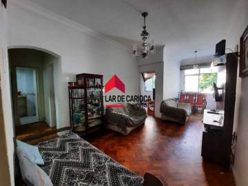 Apartamento 2 quartos na quadra da praia Posto 3 Copacabana - LCAP20348