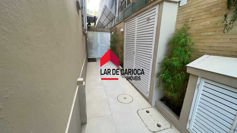 5d3d891d-47c6-4803-8978-585636 - 4